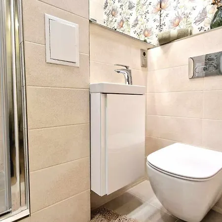 Old Town Studio Apartment *