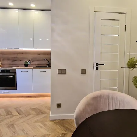 Old Town Studio Apartment *